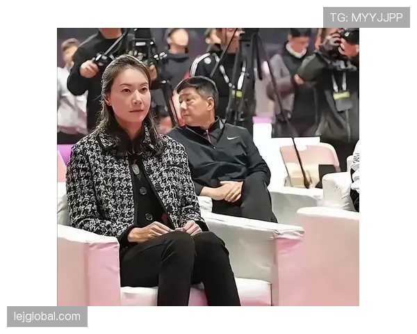 谢杏芳退役后这生活也太让人羡慕了，林丹工资卡真的全交？